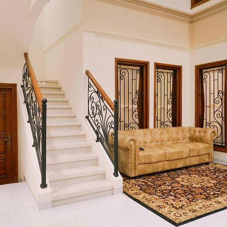 Fernasya House Villa ยอกยาการ์ตา ภายนอก รูปภาพ