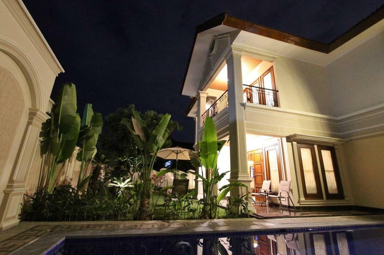 Fernasya House Villa ยอกยาการ์ตา ภายนอก รูปภาพ
