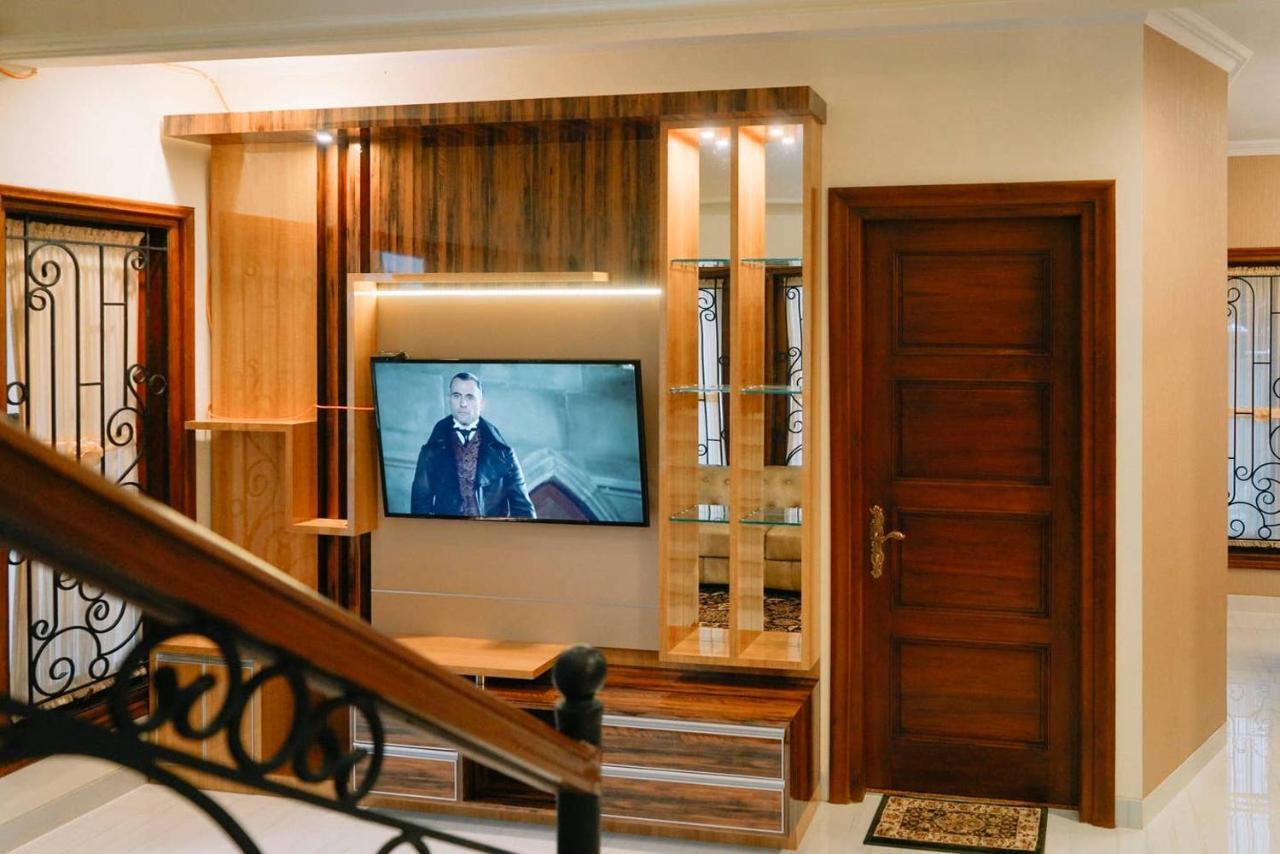 Fernasya House Villa ยอกยาการ์ตา ภายนอก รูปภาพ